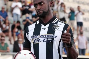 广州队迎葡超关键赛，赛后调整名单，气氛紧张，球探报告显示潜力的简单介绍-九游官方平台