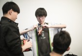 包含Scout在快船比赛中重返赛场，刷新纪录引发热议！赛场气氛高涨的词条-九游游戏平台