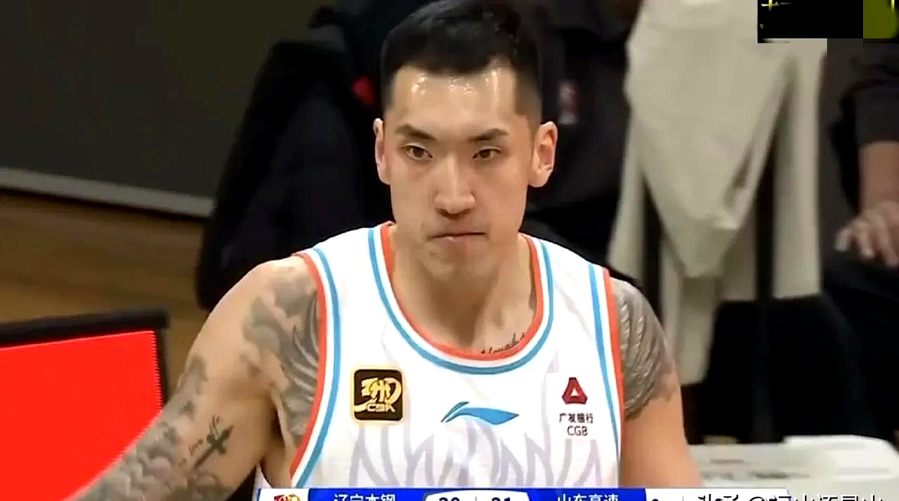 关于塔图姆连续十场比赛得分超过重返赛场，RNG不断突破！比赛高潮迭起的信息