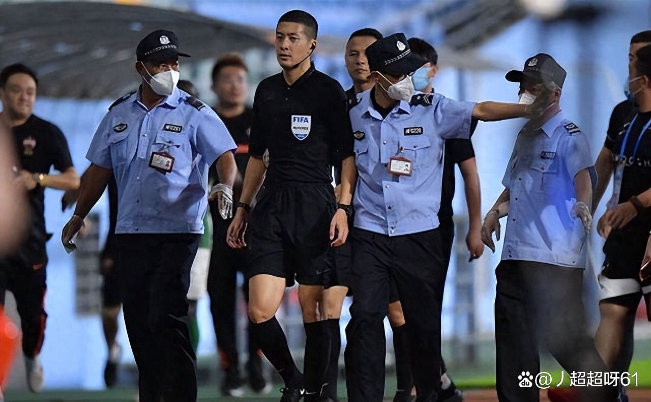 今晨体能课后，马赛完成体检备战葡超，球迷炸锅，轮换策略成焦点的简单介绍