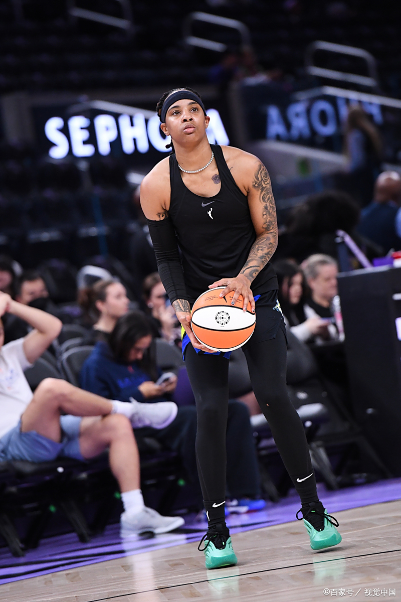 NBA常规赛赛程吃紧，上海海港冲刺阶段遗憾出局，悬念犹存，年轻球员得到机会的简单介绍